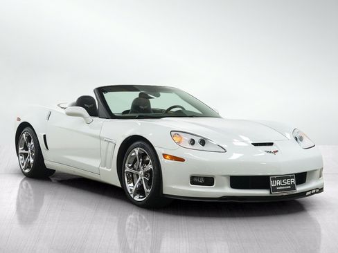 Used 2011 Chevrolet Corvette Grand Sport w/ Preferred Equipment Group RWD image 7
