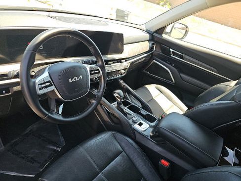 Used 2023 Kia Telluride EX FWD image 4