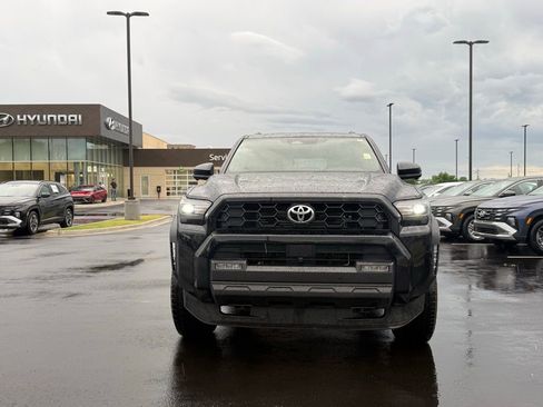 Used 2025 Toyota 4Runner TRD Off-Road Premium w/ Tow Technology Package AWD/4WD image 2
