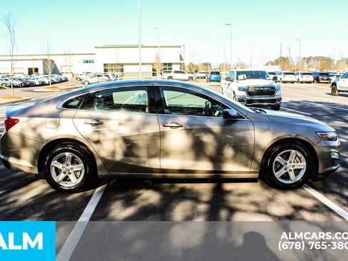 Used 2024 Chevrolet Malibu LT image 9