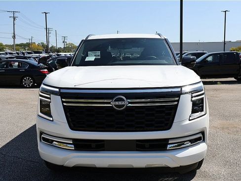 New 2026 Nissan Armada SL w/ Captain's Chari Seat Package AWD/4WD image 9