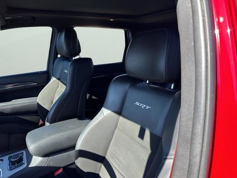 Certified 2019 Jeep Grand Cherokee SRT w/ Trailer Tow Group IV image 27