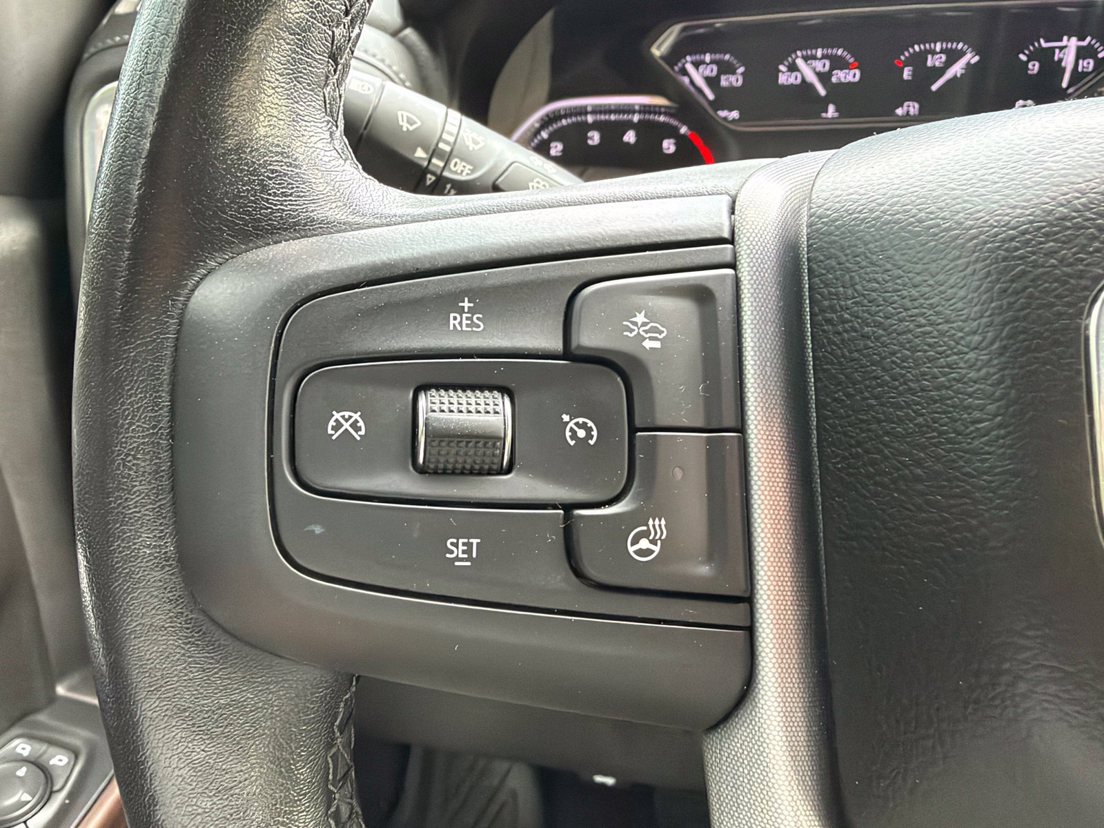 Used 2021 GMC Sierra 1500 SLT w/ SLT Premium Plus Package AWD/4WD image 14