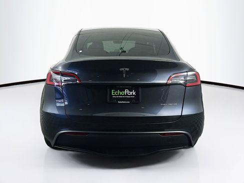 Used 2024 Tesla Model Y Long Range AWD/4WD image 7