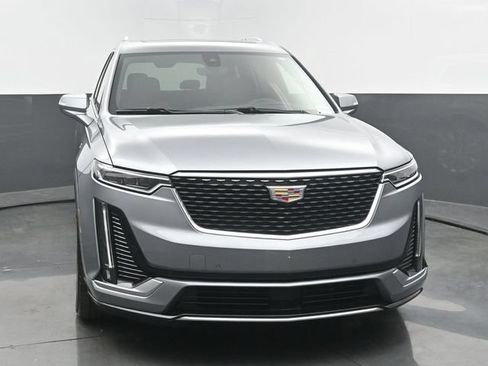 Certified 2025 Cadillac XT6 Premium Luxury w/ Technology Package AWD/4WD image 8