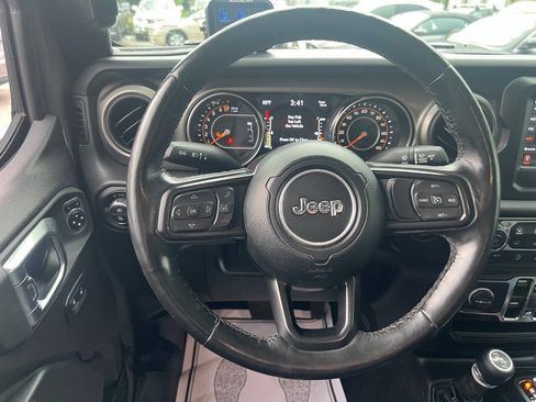 Used 2021 Jeep Gladiator Sport AWD/4WD image 22