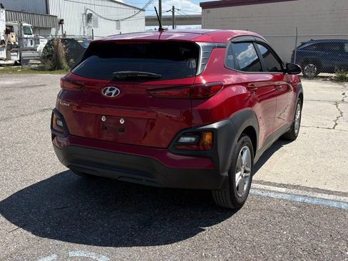 Used 2020 Hyundai Kona SE image 3