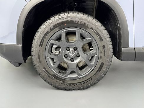 New 2026 Honda Pilot TrailSport image 33