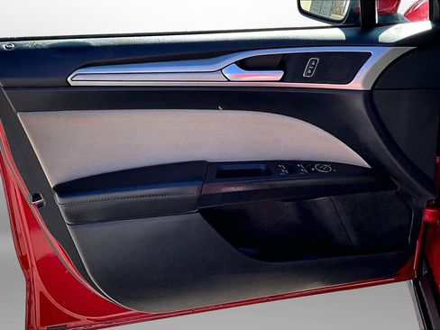 Used 2020 Ford Fusion S image 24