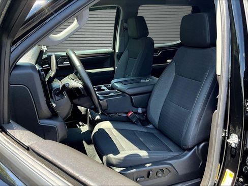 Used 2023 Chevrolet Silverado 1500 LT AWD/4WD image 14