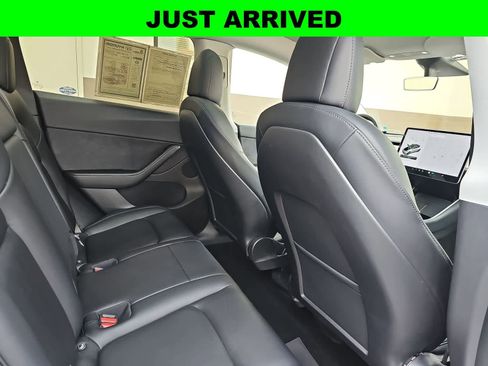 Used 2021 Tesla Model Y Long Range AWD/4WD image 15