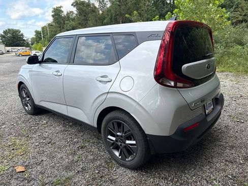 Used 2020 Kia Soul EX FWD image 4