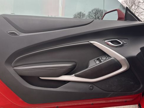 Used 2020 Chevrolet Camaro LT image 16