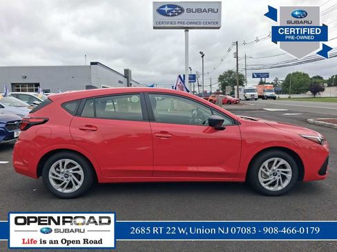 Used 2025 Subaru Impreza 2.0i AWD/4WD image 2