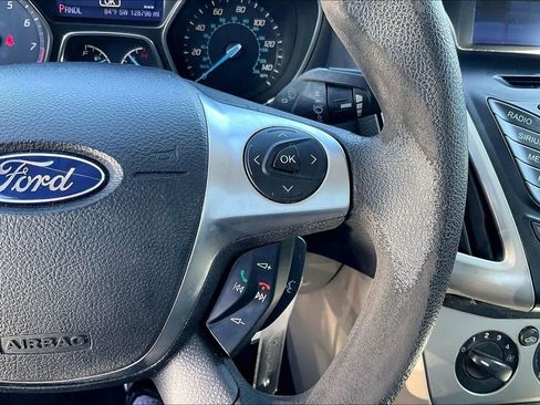 Used 2013 Ford Focus SE FWD image 24