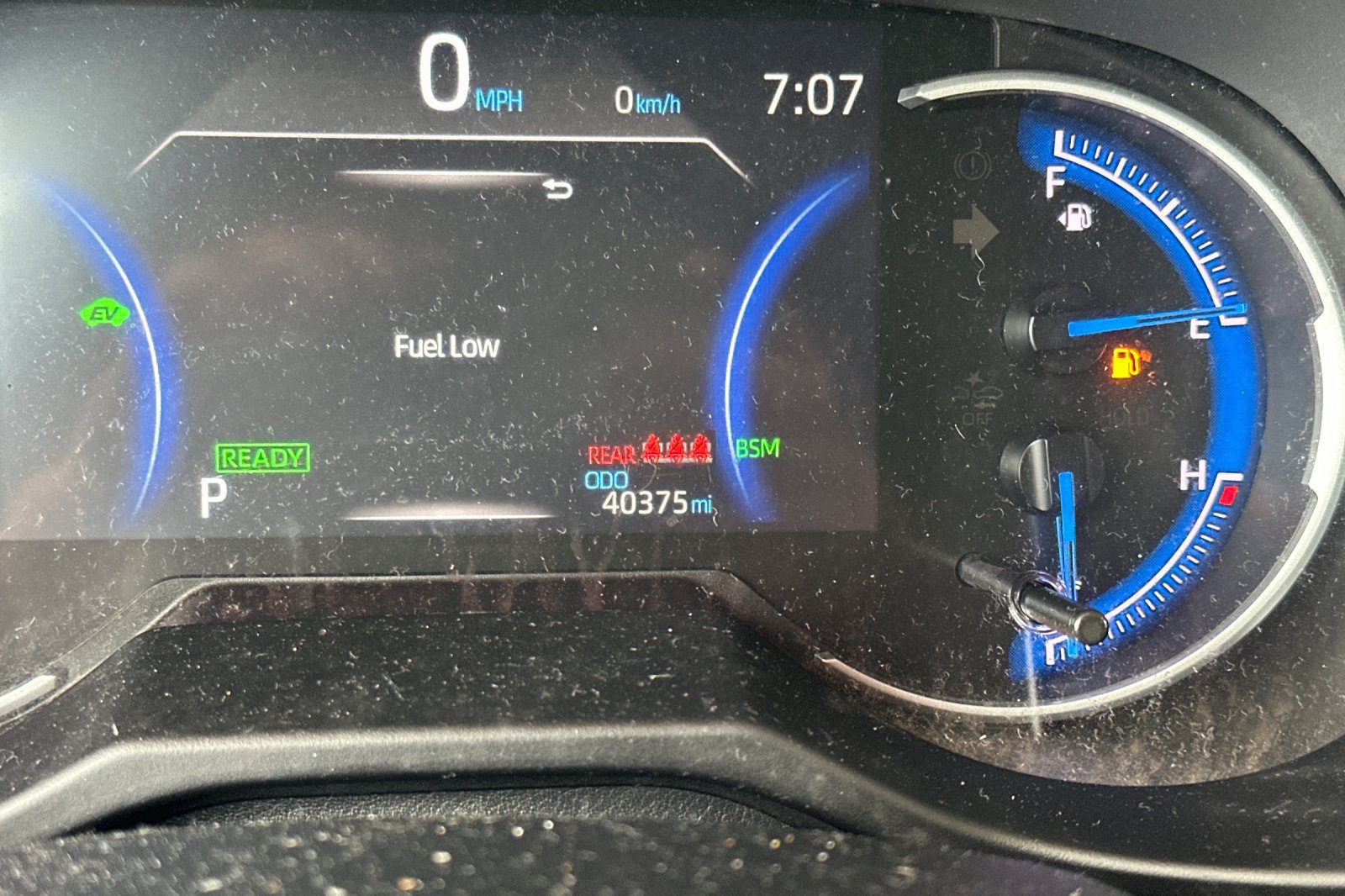 Certified 2023 Toyota RAV4 LE AWD/4WD image 30