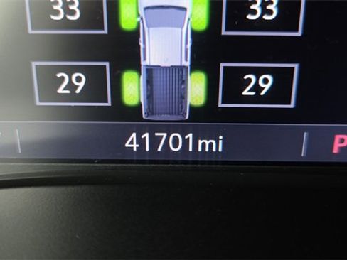 Used 2019 GMC Canyon SLE image 11