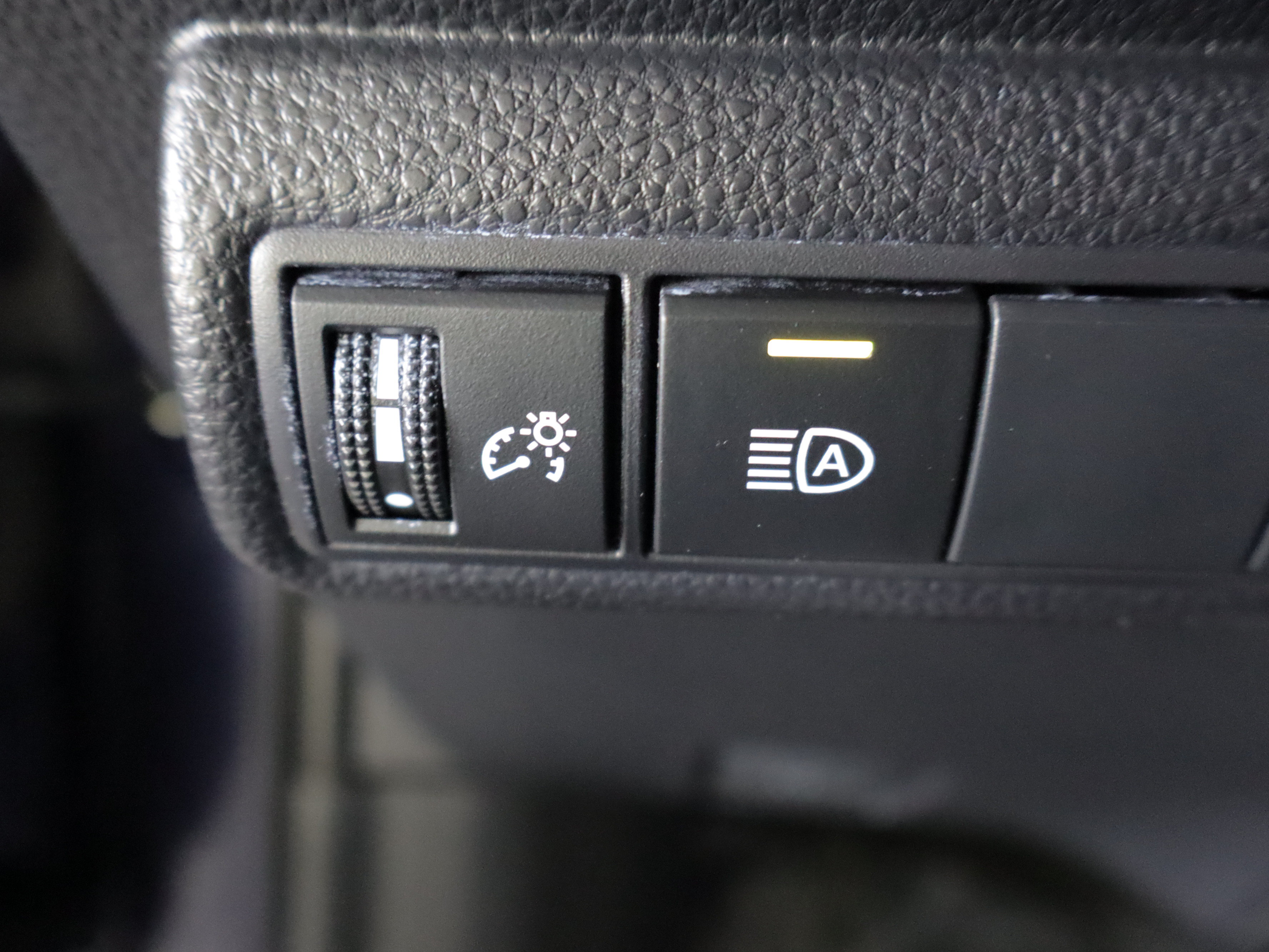 Used 2024 Toyota Corolla LE FWD image 18