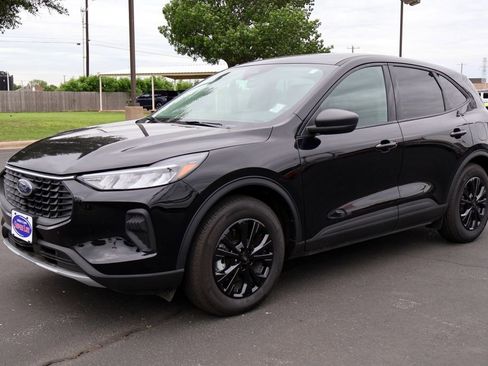 Used 2025 Ford Escape Active FWD image 7