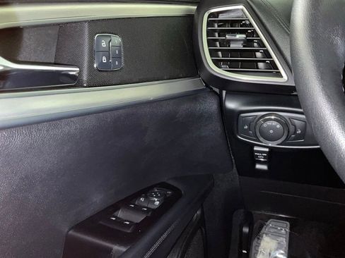 Used 2018 Lincoln MKX Premiere FWD image 20