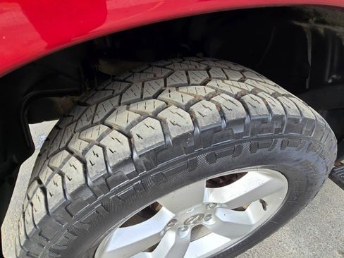 Used 2014 RAM 1500 Express image 19