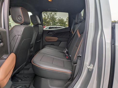 New 2026 GMC Canyon AT4 AWD/4WD image 9