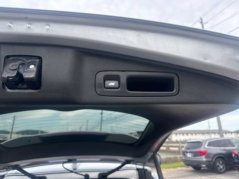 Used 2019 Honda CR-V EX-L image 15