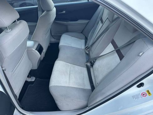 Used 2014 Toyota Camry LE FWD image 21