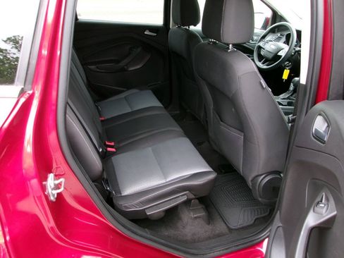 Used 2017 Ford Escape SE AWD/4WD image 8