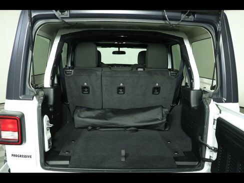 Used 2021 Jeep Wrangler Unlimited Sport image 15