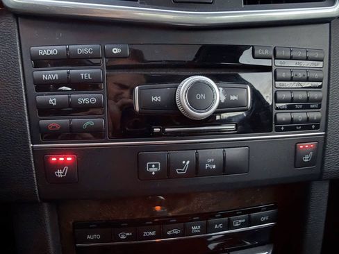 Used 2011 Mercedes-Benz E 350 4MATIC Sedan image 25