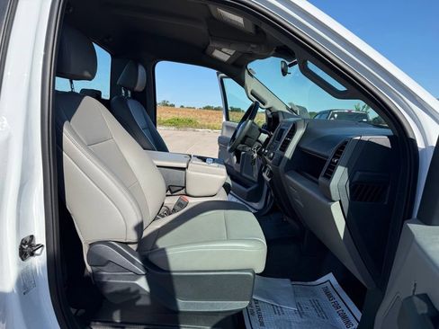Used 2022 Ford F350 XL w/ Power Equipment Group RWD image 7