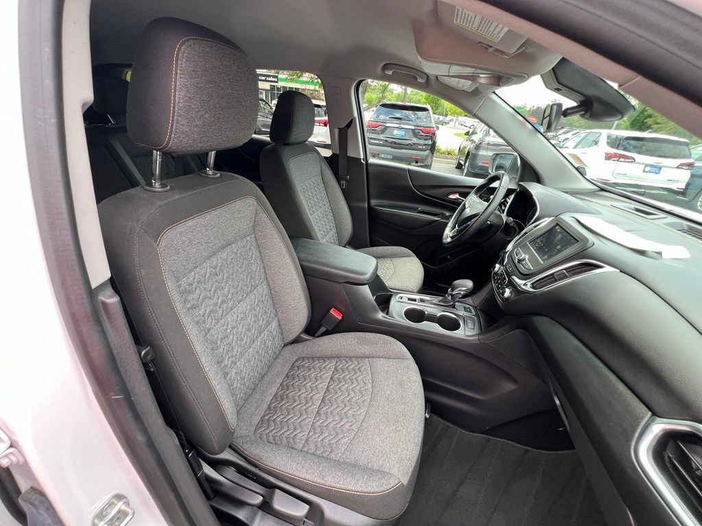 Used 2024 Chevrolet Equinox LT AWD/4WD image 28