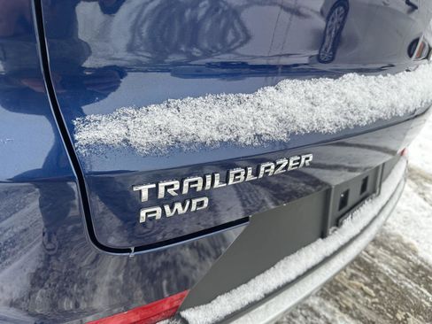Used 2023 Chevrolet TrailBlazer LT image 5