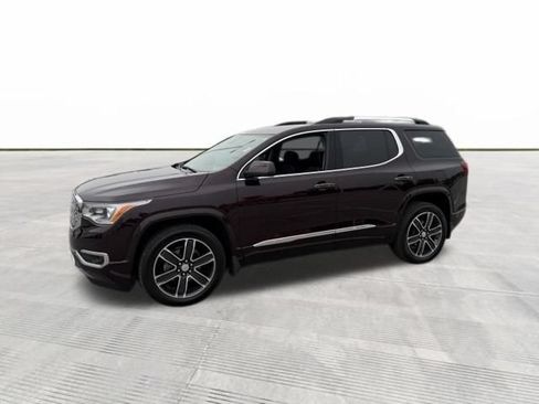 Used 2018 GMC Acadia Denali w/ Technology Package AWD/4WD image 2
