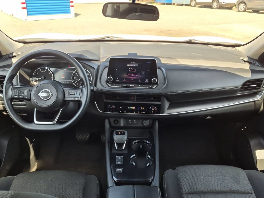 Certified 2024 Nissan Rogue SV FWD image 24