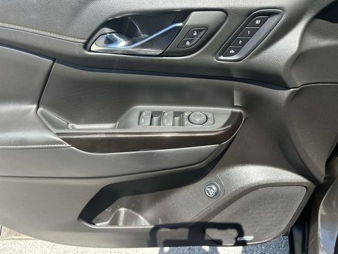 Used 2023 GMC Acadia AT4 w/ Technology Package AWD/4WD image 24