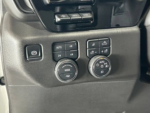 Used 2025 Chevrolet Silverado 1500 ZR2 w/ Technology Package AWD/4WD image 19
