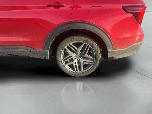 Used 2025 Ford Explorer ST w/ Sun And Sound Package image 22