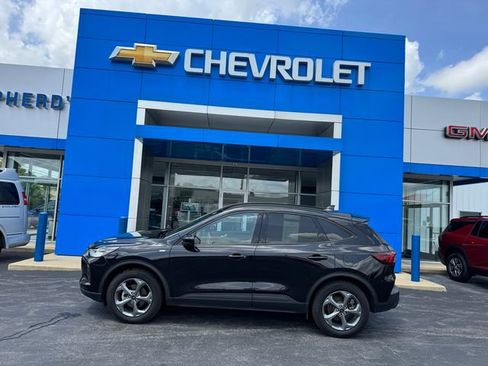 Used 2025 Ford Escape ST-Line Select AWD/4WD image 2
