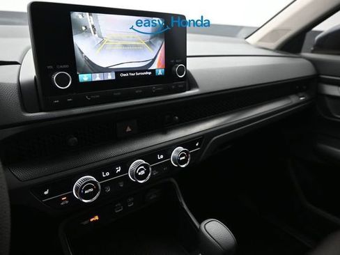 Used 2023 Honda CR-V EX image 12