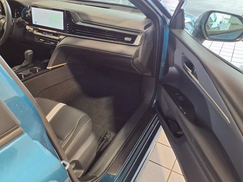 Used 2026 Toyota Camry SE w/ Multimedia Upgrade Package FWD image 25