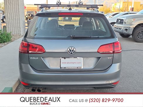 Used 2015 Volkswagen Golf SE image 6