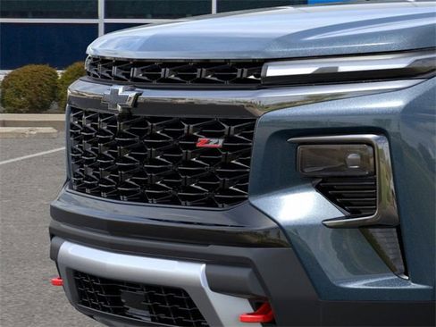 New 2026 Chevrolet Traverse Z71 w/ Driver Confidence Package image 13