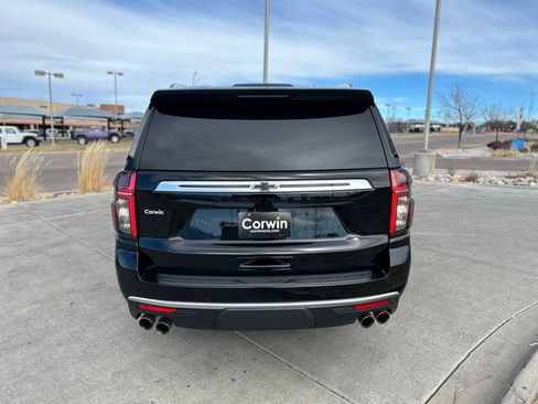 Used 2024 Chevrolet Suburban High Country w/ Max Trailering Package image 8