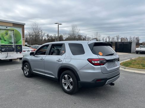 Used 2023 Honda Pilot EX-L image 7