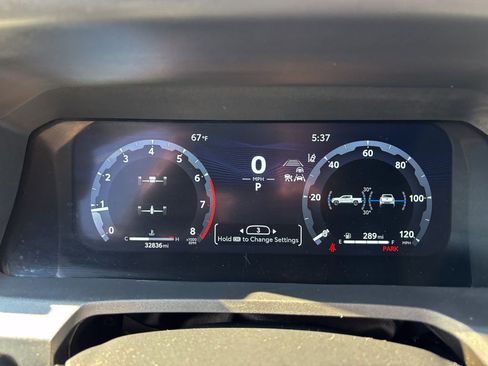 Used 2024 Toyota Tacoma TRD Off-Road AWD/4WD image 31