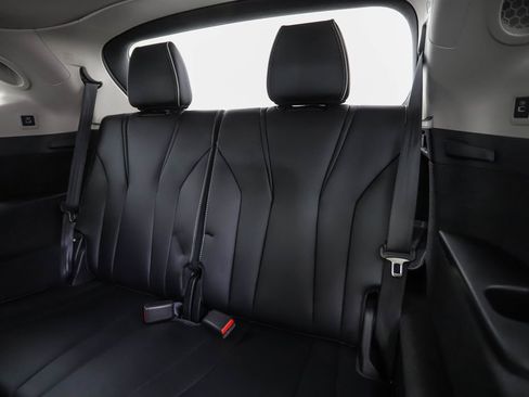 Used 2023 Acura MDX SH-AWD w/ Advance Package image 24