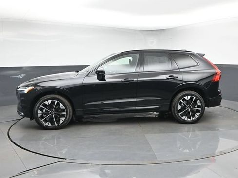 New 2026 Volvo XC60 B5 Plus w/ Climate Package AWD/4WD image 6