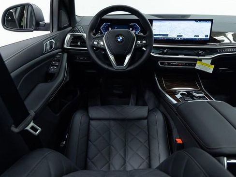 New 2026 BMW X5 xDrive40i w/ Climate Comfort Package image 4